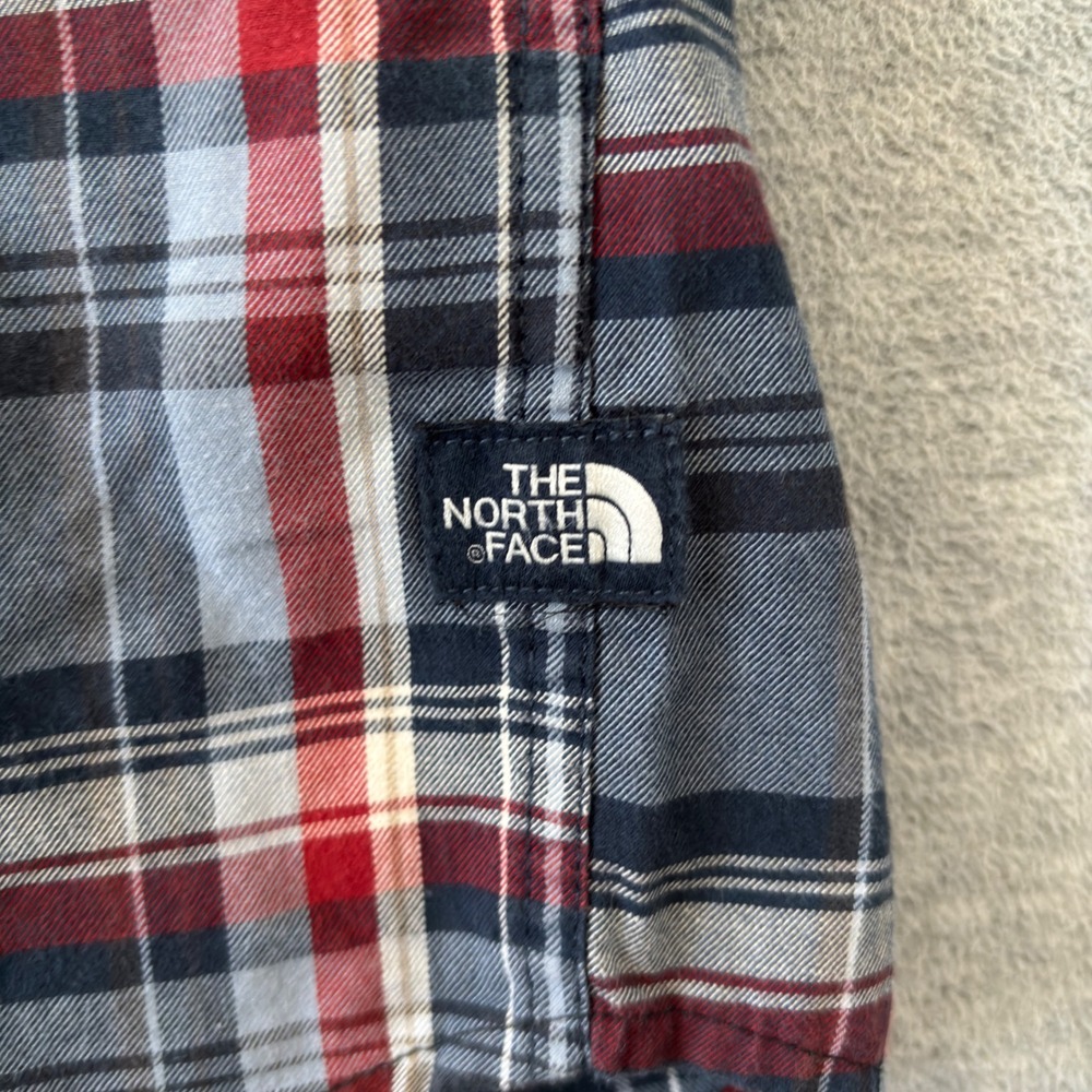 The North Face Mens XL Short Sleeve Plaid Button Down Shirt Blue Red White - Picture 6 of 9